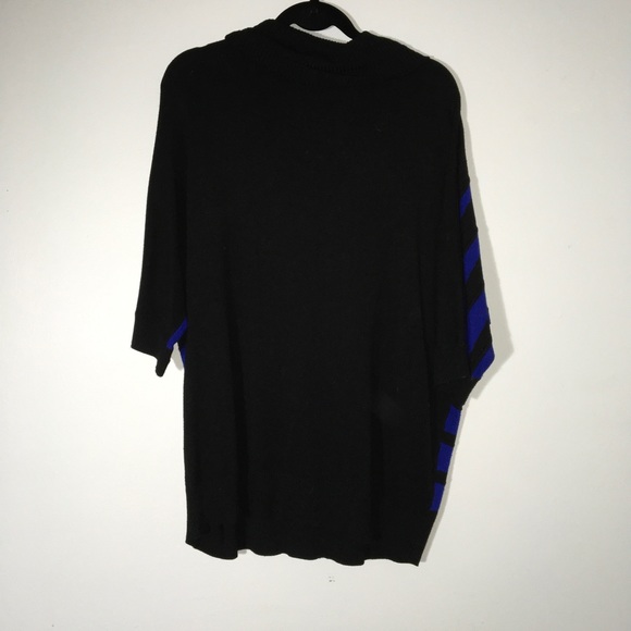 Plus size sweater - Picture 3 of 3